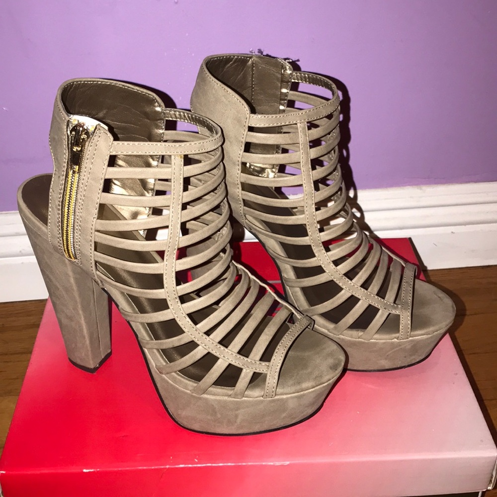 Beige heels